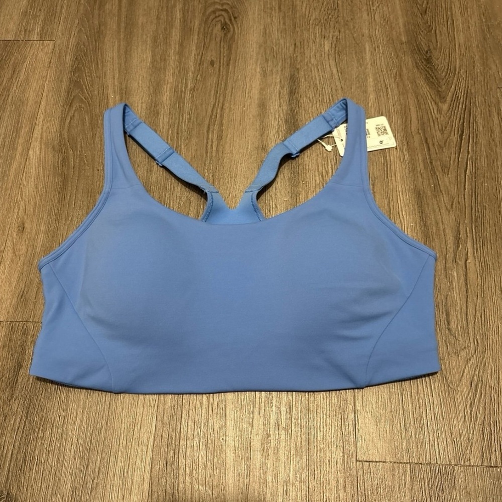 Lululemon all powered up bra 38C NWT